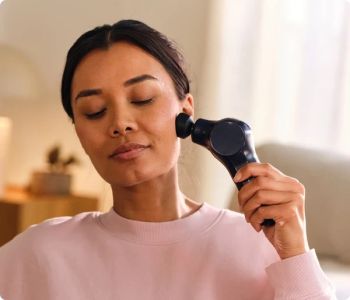 Máy massage mặt Therabody ThermFace Massage